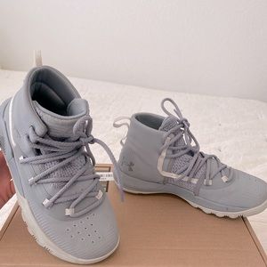 Under Armour Stephen Curry Basketball Sneakers Gray Boys 2Y EUC